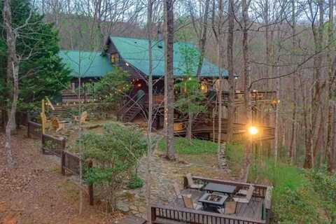 197 Smith Hill Road, Blue Ridge, GA 30513