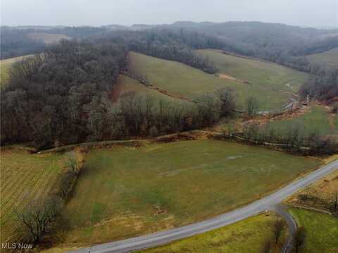 CR 93, Fresno, OH 43824