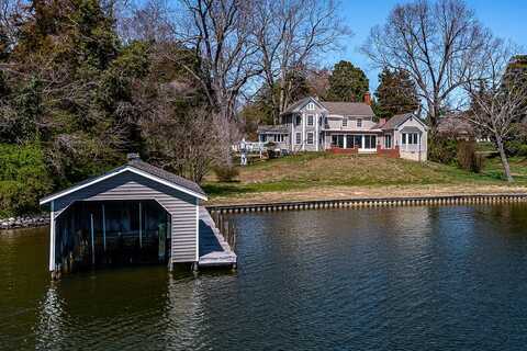 391 Steamboat Road, Irvington, VA 22480