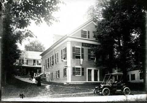 19 Main Street, New Ipswich, NH 03071