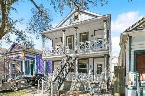 2813 BANKS Street, New Orleans, LA 70119