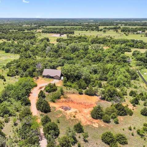 18761 Council Avenue, Lindsay, OK 73052