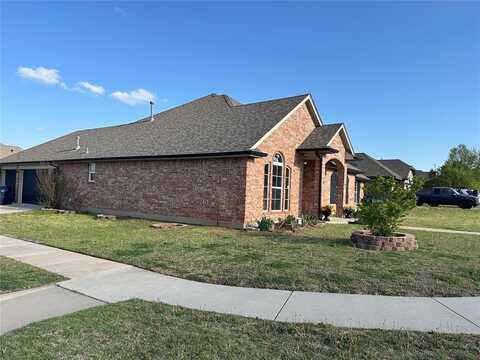 724 Drover Lane, Yukon, OK 73099
