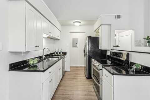 2240 Tarpley Road, Carrollton, TX 75006