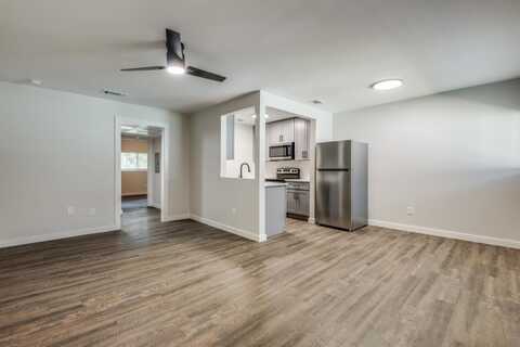 5909 Gaston Avenue, Dallas, TX 75214