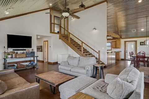 2042 Vz County Road 4123, Canton, TX 75103