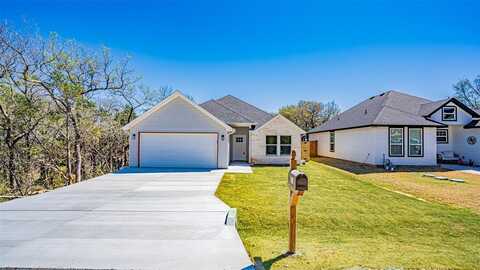 911 Devils River Drive, Granbury, TX 76048