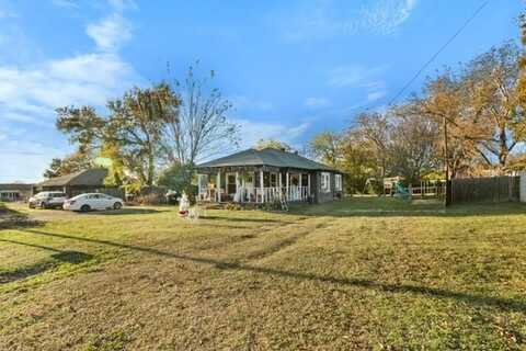 109 Claude Avenue, Cleburne, TX 76031