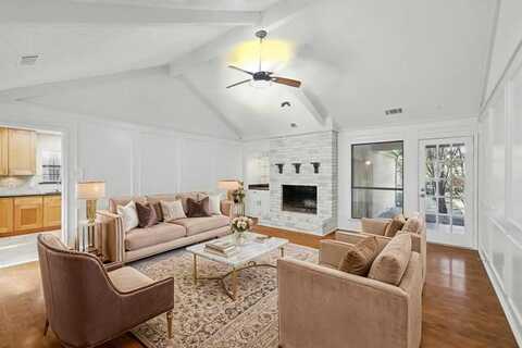 2616 Appledale Lane, Dallas, TX 75287