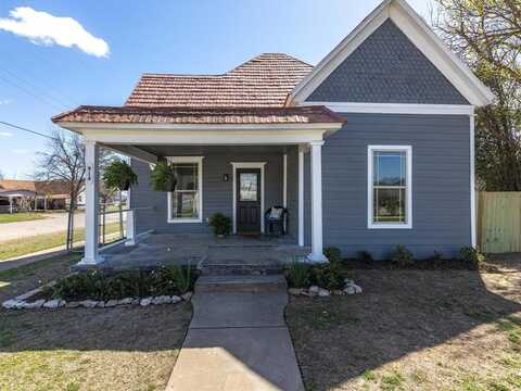914 SE 2nd Street, Mineral Wells, TX 76067