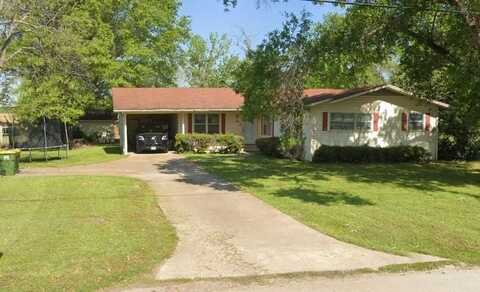 601 S Ellis Street, Groesbeck, TX 76642