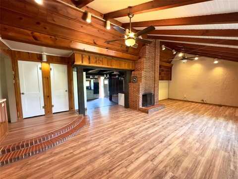903 W Wrights, Comanche, TX 76442