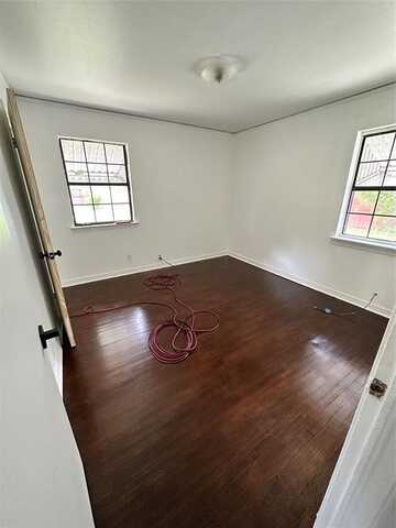 1108 Edwards Circle, Dallas, TX 75224