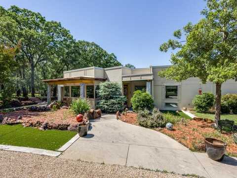 299 Shadow Lakes Drive, Whitesboro, TX 76273
