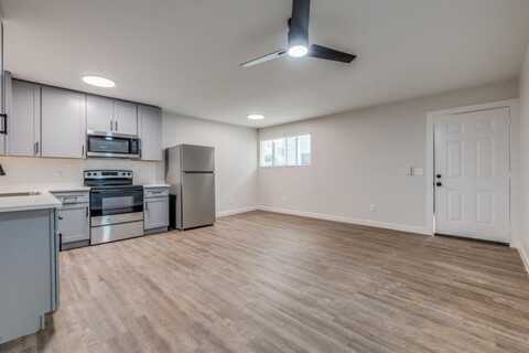 5909 Gaston Avenue, Dallas, TX 75214