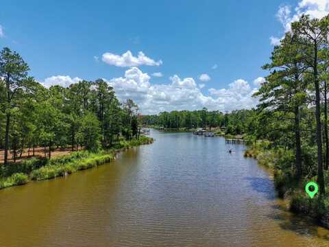 65 Tarpon Pointe Road, Bath, NC 27808