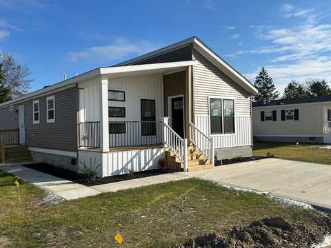 763 County Line Rd, Crestline, OH 44827