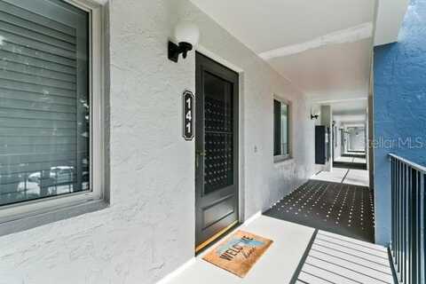 15 Escondido Circle, Altamonte Springs, FL 32701