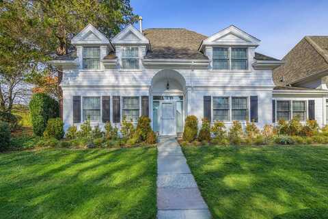 545 Hampton Road, Southampton, NY 11968
