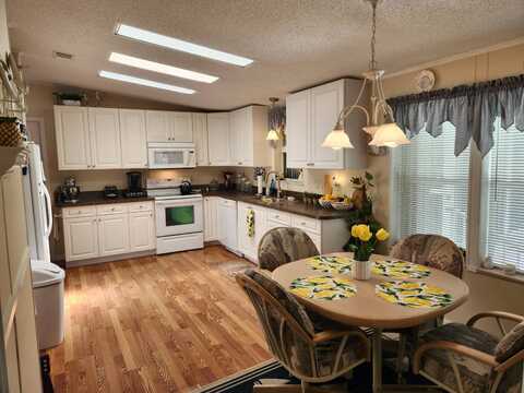 6728 TUCAN ST, FORT PIERCE, FL 34951