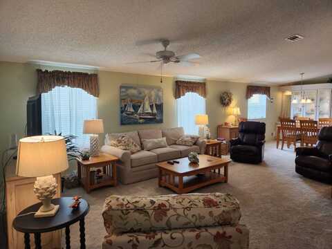 6728 TUCAN ST, FORT PIERCE, FL 34951
