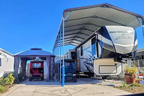 609 CR 466, Lady Lake, FL 32159