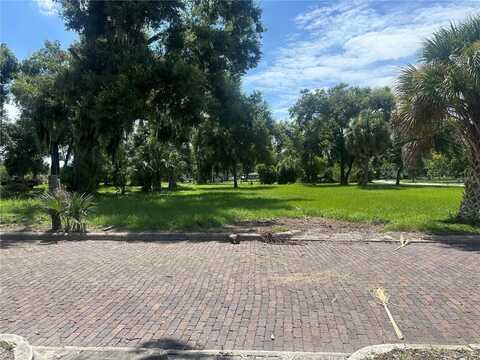 708 N Missouri Avenue, Lakeland, FL 33815