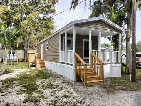 516 SE 4TH ST., Okeechobee, FL 34974