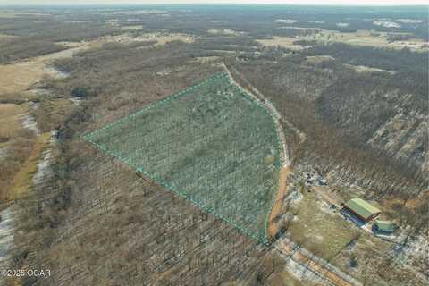 9100 Pecan Drive, Neosho, MO 64850