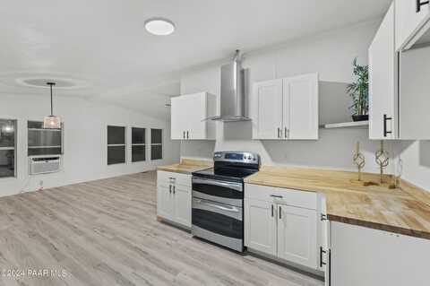 20907 E Marble Canyon Way, Mayer, AZ 86333