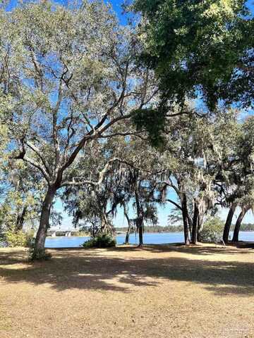 Gordon Wells Dr, Milton, FL 32583