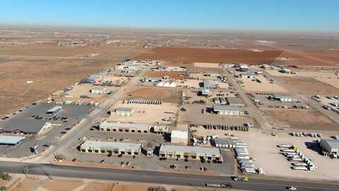 8815 E County Rd 95, Midland, TX 79706