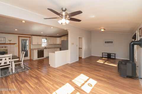 342 Surrey Drive, Hawley, PA 18428