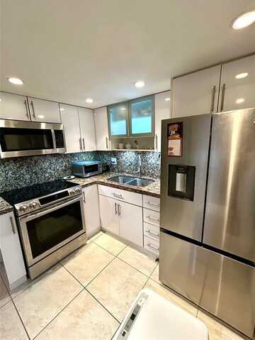 13 NE 2nd Ave, Dania Beach, FL 33004
