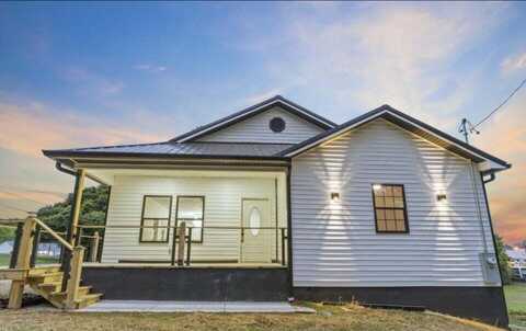 901 Apple Street, Athens, TN 37303