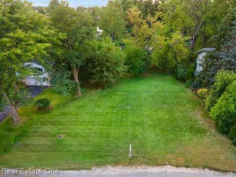 000 Middlebelt, West Bloomfield, MI 48324