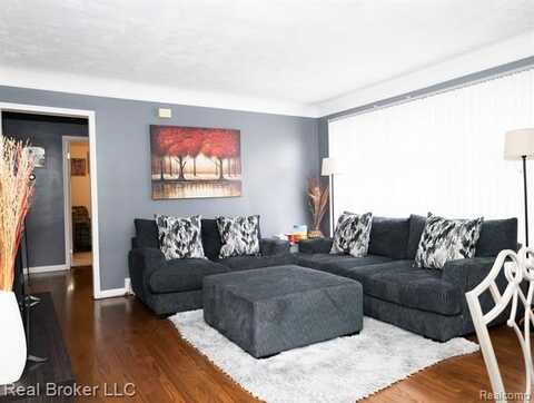 21890 WHITMORE Street, Oak Park, MI 48237