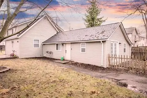 21487 AVERHILL Street, Farmington Hills, MI 48336
