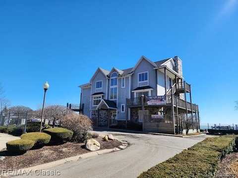 37512 JEFFERSON Avenue, Harrison Township, MI 48045