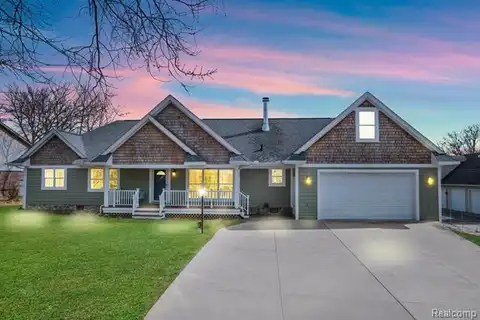 6820 WALTERS Road, Clarkston, MI 48346