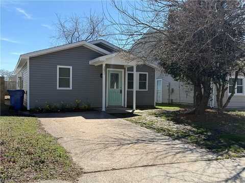 3871 Peachtree Lane W, Portsmouth, VA 23703