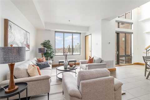10 E 26th Street, Minneapolis, MN 55404