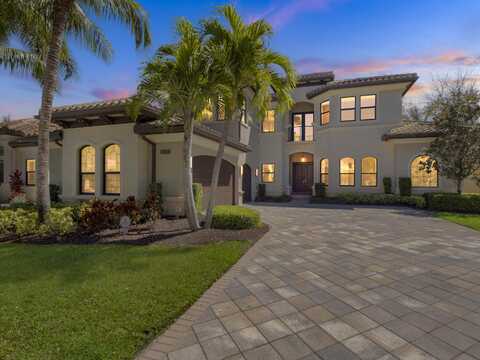 8397 Hawks Gully Avenue, Delray Beach, FL 33446
