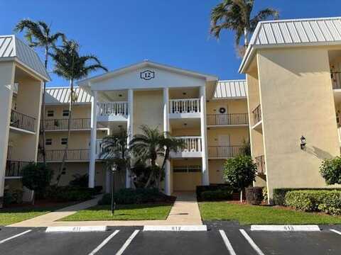 12 Colonial Club Drive, Boynton Beach, FL 33435