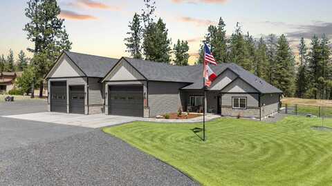 4221 E Molly Jean Ln, Chattaroy, WA 99003