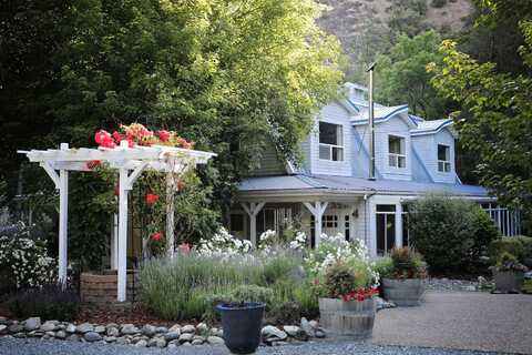 7935 Upper Applegate Road, Jacksonville, OR 97530
