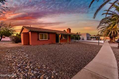 285 E Los Rincones, Green Valley, AZ 85614