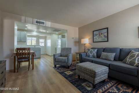 437 S Paseo Cerro, Green Valley, AZ 85614