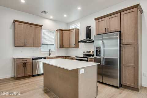 6689 E Calle Alegria, Tucson, AZ 85715
