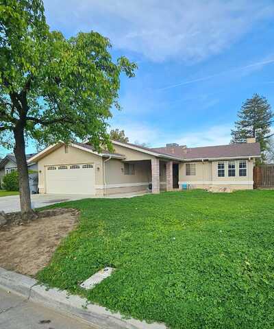 6268 N Delbert Avenue, Fresno, CA 93722